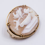 Broche vintage en or 18 carats avec camée sur une coquille représentant les "Colombes de Pline", 50