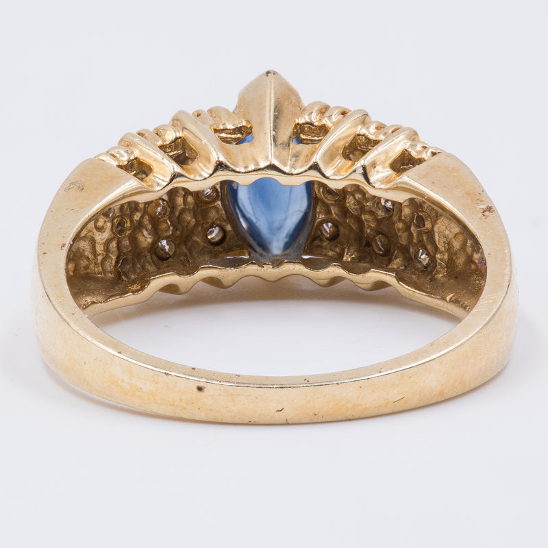 Anello vintage in oro 14k con zaffiro centrale e diamanti, anni 70