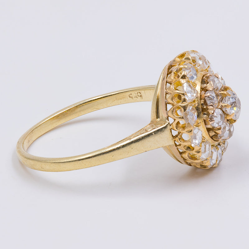 Antique 14kt yellow gold ring with rose cut (0.70ct) and antique cut (0.15) diamonds, 1910s
