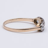Старинное кольцо из 14-каратного золота и серебра с бриллиантами (всего около 0.70 карата), начало 900-х годов.