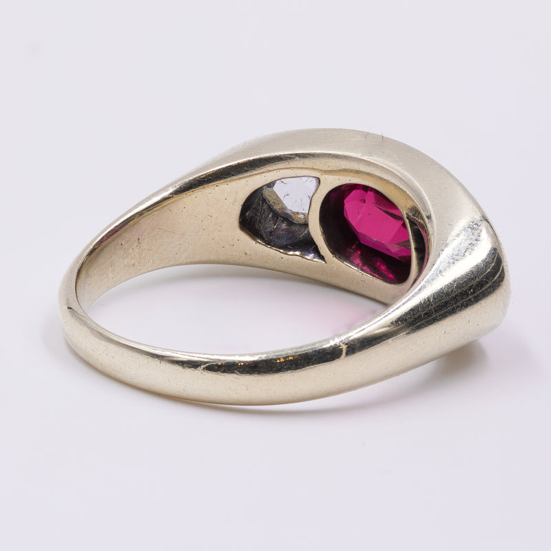 Anello da in oro 14k con rubino e diamanti taglio rosetta laterali , anni 60