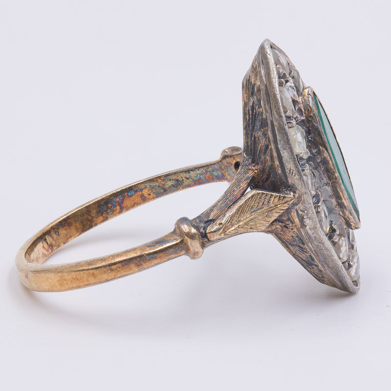Anello antico in oro 18k e argento con smeraldo e diamanti taglio rosetta, primi anni del '900