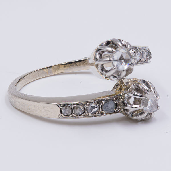 Anello contrarier antico in oro bianco 18k con diamanti taglio rosetta, anni '30