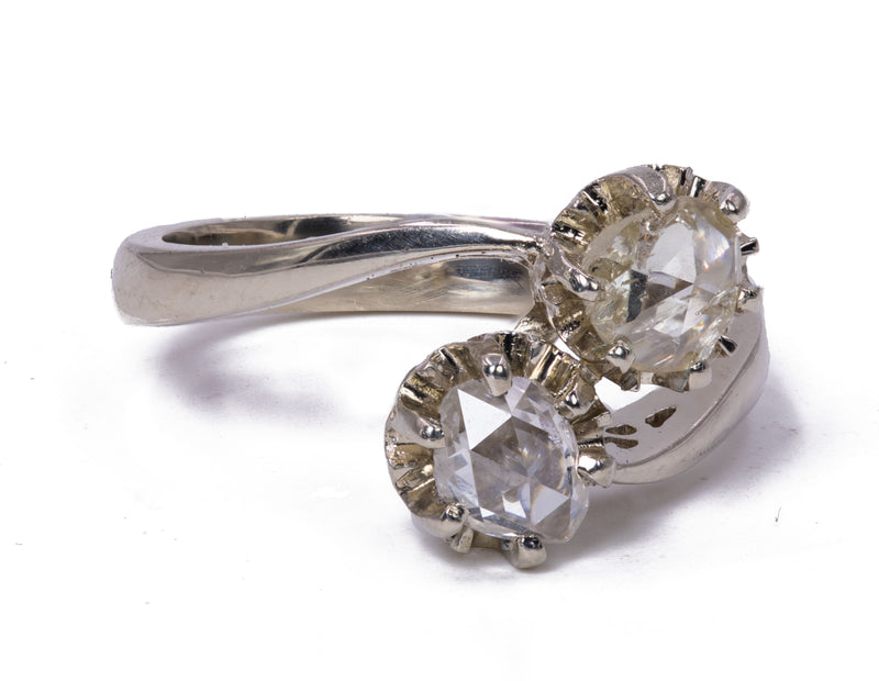 Contrarier ring in 18k gold with rose-cut coronè diamonds (0.8 ct), 1940s