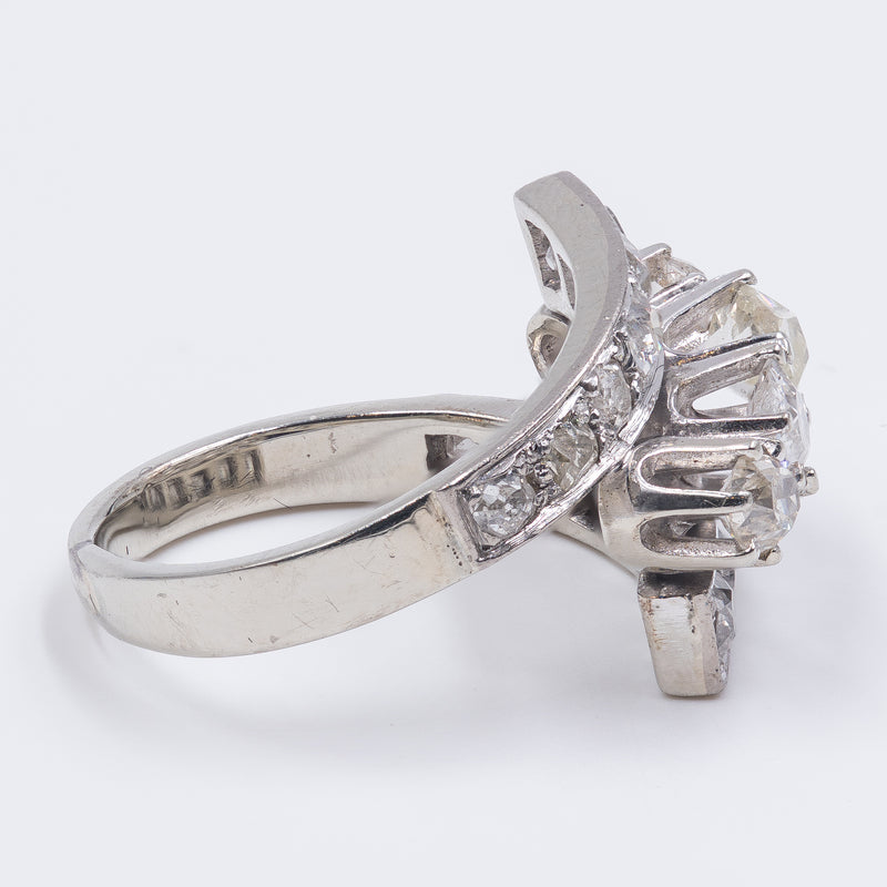 Antique 18k white gold ring with diamonds (1.30 ct), 1930s / 1940s