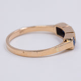 Vintage-Ring aus 14 Karat Gelbgold mit 0.15 Karat Diamant im Altschliff und Saphiren. 40er