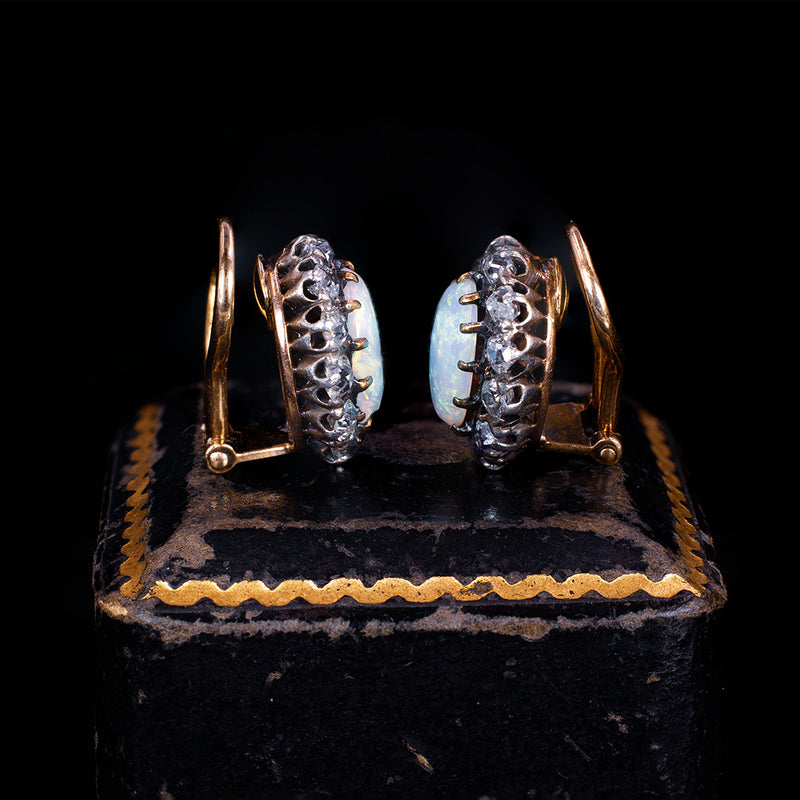 Orecchini vintage in oro 18K, argento, opali arlecchino e diamanti (1.20ct totali ca.), anni '50