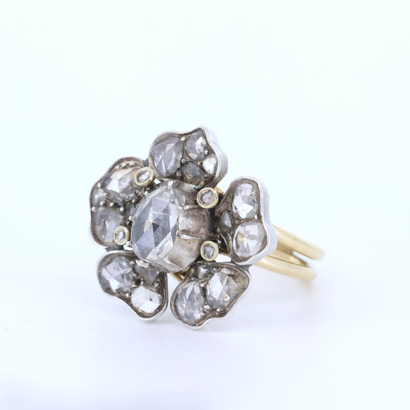 Anello in oro 18K e argento con diamanti di taglio rosetta, anni '30