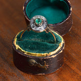 Vintage 18 Karat Goldring mit Smaragd und Rosetten, 50er Jahre - Antichità Galliera