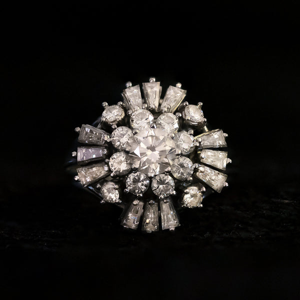 Vintage "Ballerina" ring in 18K white gold with brilliant and baguette cut diamonds (2.92ctw approx.), 1950s / 1960s