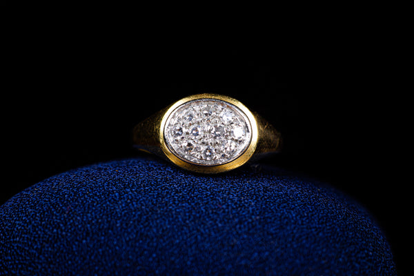 Anello vintage in oro 18K con diamanti