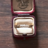 Antique 18K gold ring with old cut diamonds (approx. 0.50ctw), 10s / 20s