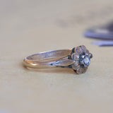 Antiker Ring aus 18 Karat Gold mit dreiphasigem Diamanten im Rosettenschliff, Anfang des 900. Jahrhunderts