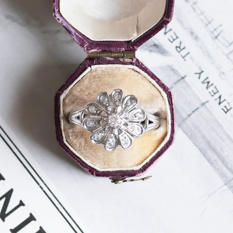 Anello vintage in oro bianco 18K con diamanti, anni '60