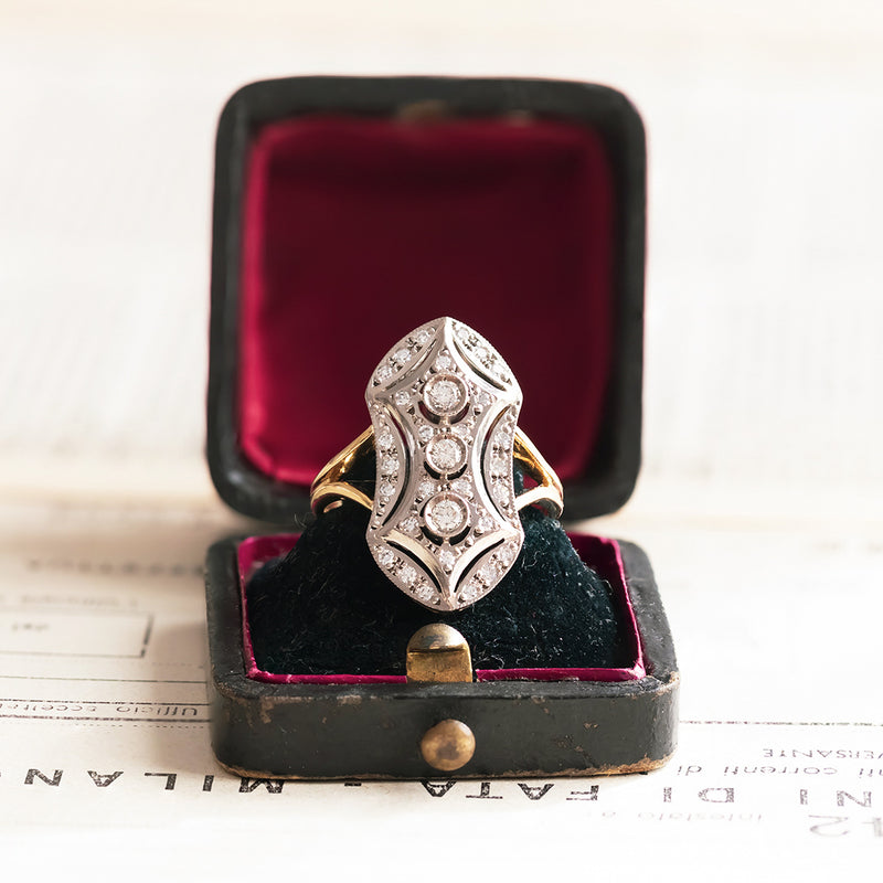 Antique ring in 18K gold and silver with diamonds (central approx. 0.30ctw), 1930s