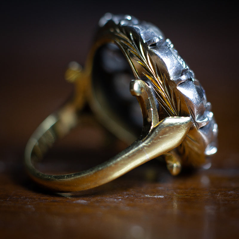 Anello antico a toppa in oro 18K e argento con diamanti, primi anni del '900 - Antichità Galliera