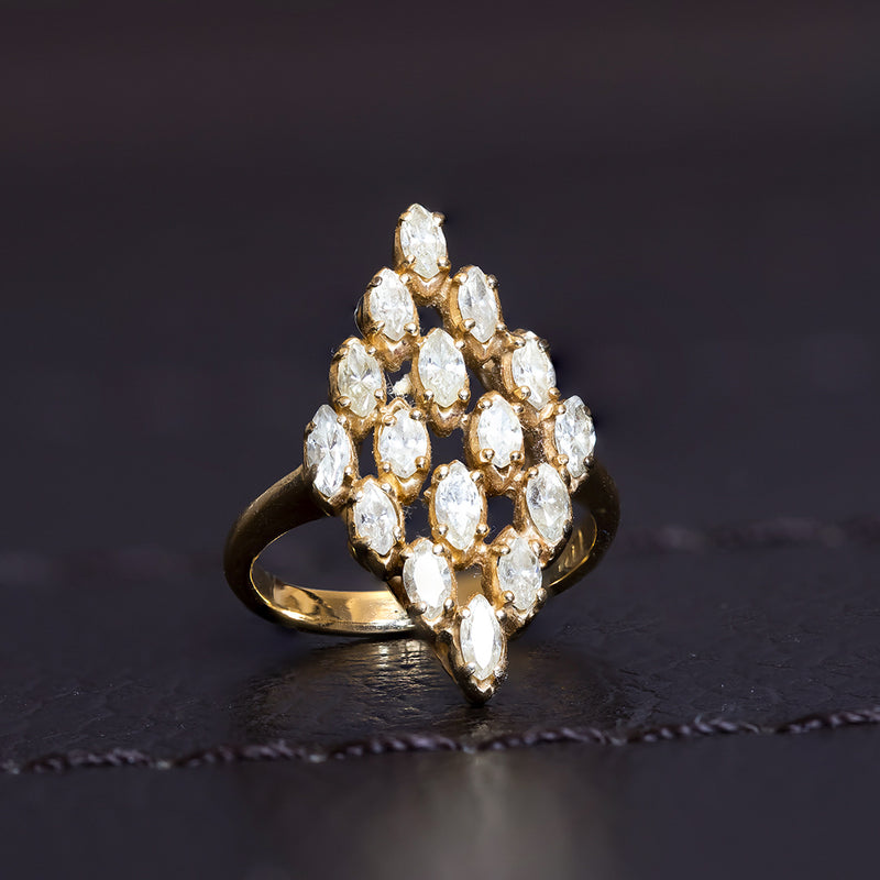Anello vintage in oro 14K con diamanti di taglio marquise, anni '50/'60