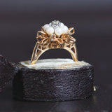Anillo vintage de oro de 14K con perlas y diamante central, años 50/60