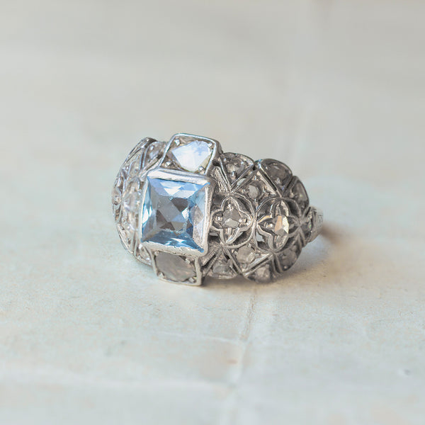 Antique 18K white gold ring with spinel and diamonds, 1920s