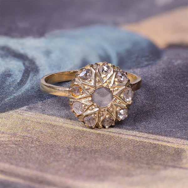 Anello antico a toppa in oro 18K con rosette di diamante, primi del '900 - Antichità Galliera