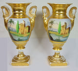 Paar bemalte und vergoldete Empire-Gläser mit galanten Szenen und Landschaften. Erste Hälfte des 800. Jahrhunderts - Antichità Galliera