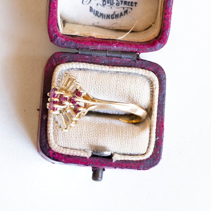 Anello vintage in oro 14K con diamanti e rubini, anni '60