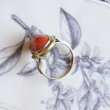 Vintage 8K gold ring with cabochon cut coral, 50s