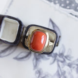 Vintage 8K gold ring with cabochon cut coral, 50s