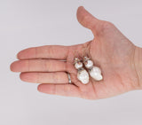 Schneemannohrringe mit Scaramazze-Perlen, Gold, Silber und Edelsteinen