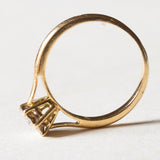 Винтажное кольцо с ромашкой из 18-каратного золота с бриллиантом (около 0.35 карата), 70-е годы