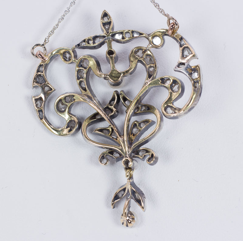 Collier Liberty (Art Nouveau)  in oro 18K e argento, con rosette di diamante e perle, anni '10/'20