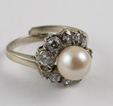 White gold ring with pearl and brilliant cut diamonds. 20s - Antichità Galliera