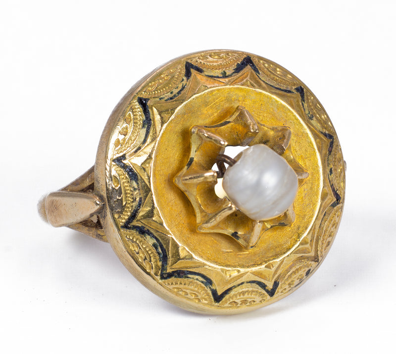 Anello in oro 18k con perla e smalti, fine '800 - Antichità Galliera