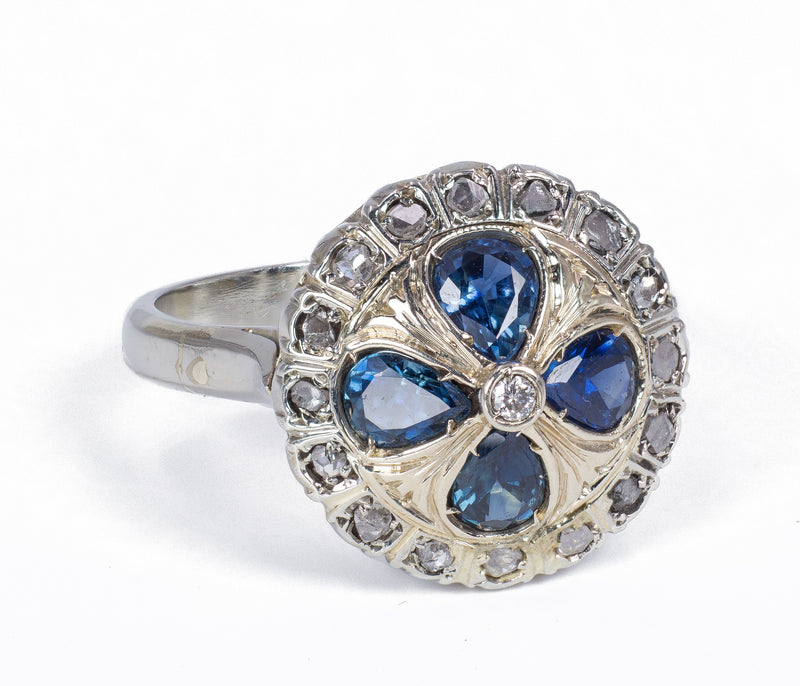 Anello in oro 18k con diamanti taglio rosetta e topazi azzurri , anni 40 - Antichità Galliera