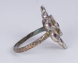 Vintage ring in 9k gold and silver with sapphire, rubies and diamond rosettes - Antichità Galliera