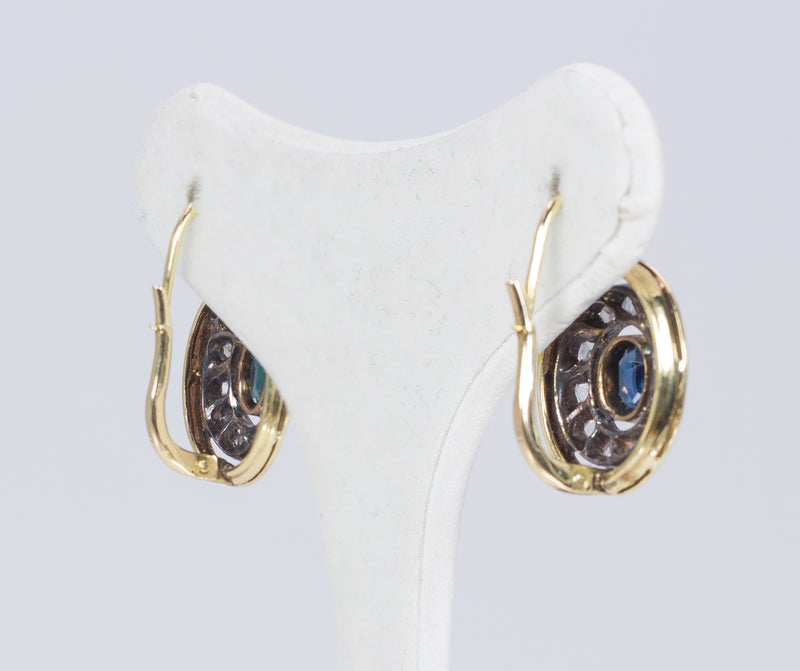 Orecchini in oro 18k con zaffiri e rosette di diamante  , - Antichità Galliera