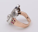 Vintage Ring aus Weiß- und Gelbgold mit Rubinen und Diamanten im Rosettenschliff