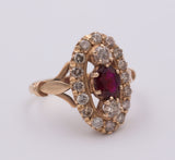 Vintage Goldring mit zentralen Rubinen und Diamanten im Brillantschliff, 60er Jahre