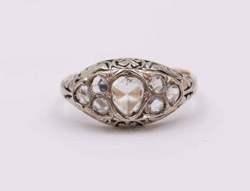 Anello antico in oro e argento con diamanti taglio rosa coronè , primi del '900