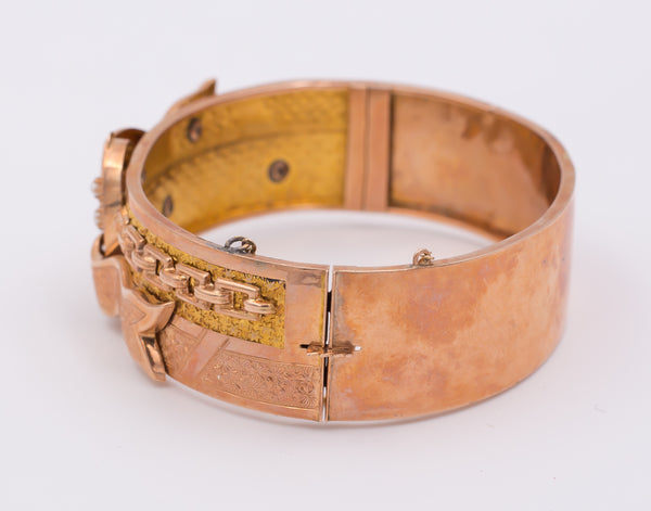 Antique Bourbon rigid bracelet in 9k gold with beads