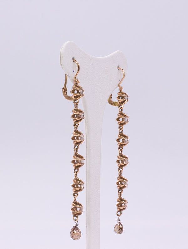 Orecchini antichi in oro 18k con rosette di diamante e diamante briolette, primi del '900 - Antichità Galliera