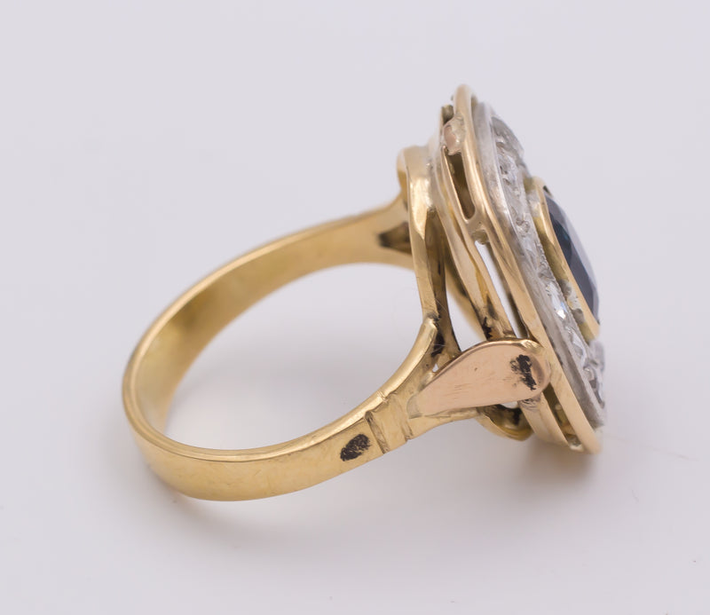 Anello vintage in oro con diamanti taglio rosetta e zaffiro centrale , anni 50