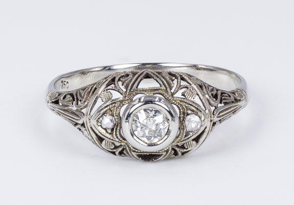 Anello antico in oro bianco 18k con diamante e rosette ,anni 20 - Antichità Galliera