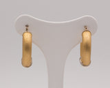 Vintage zweifarbige Ohrringe aus Satingold mit Perle, 70er Jahre
