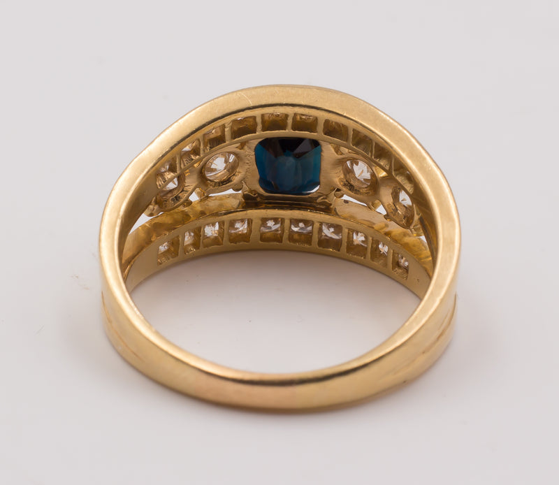 Anello vintage in oro con zaffiro e diamanti taglio brillante , anni 50