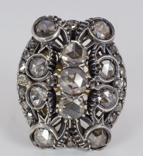 Bague ancienne en or et argent avec environ 5 ct de diamants taillés en rosette, début des années 1900