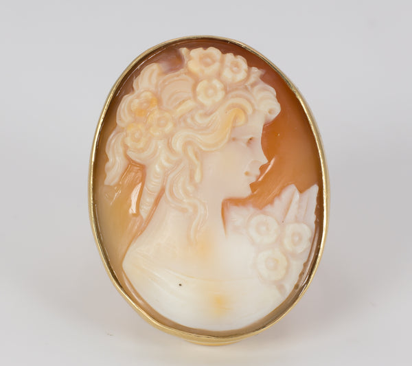 Vintage 18k gold ring with cameo, 1950s