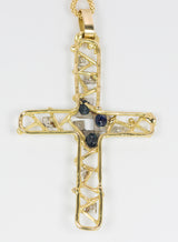 Pendente a croce vintage in oro 18k con diamanti e zaffiri, anni 70