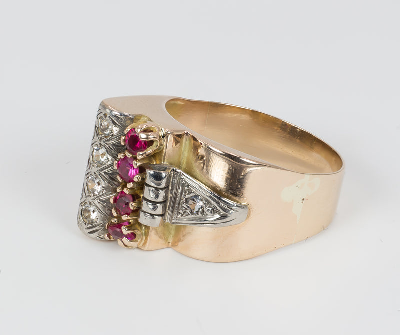 Anello vintage in oro con rubini e diamanti, anni 40
