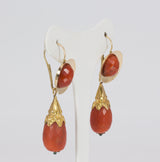 Antike Ohrringe aus Gold und Korallen, Mitte des 800. Jahrhunderts
